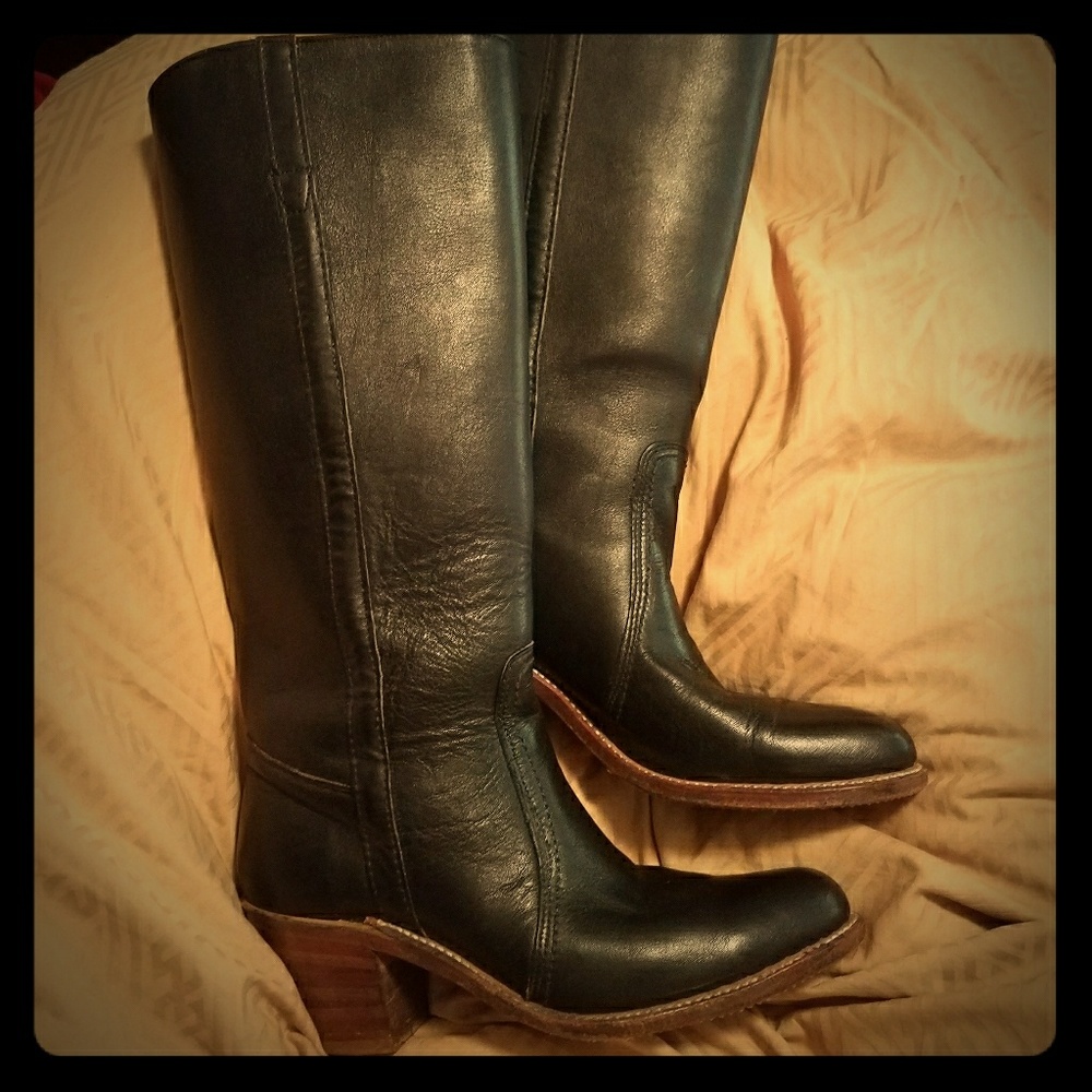 Gorgeous black leather tall gaucho boots.